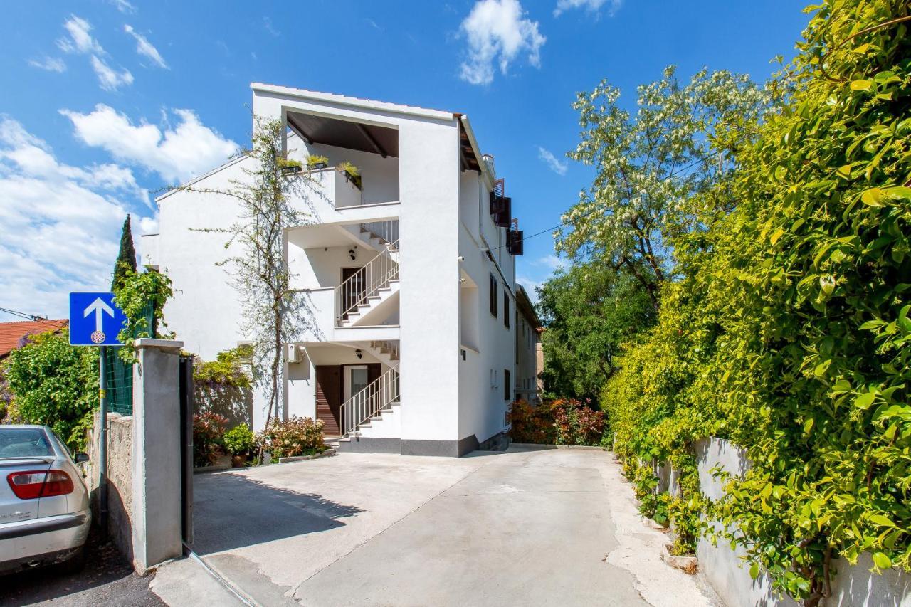 Apartment Nives In The City Center - Free Parking สปลิท ภายนอก รูปภาพ