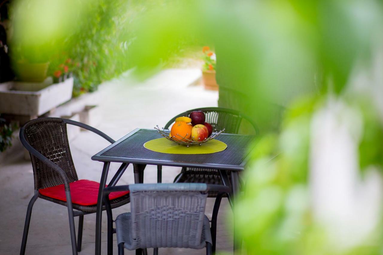 Apartment Nives In The City Center - Free Parking สปลิท ภายนอก รูปภาพ